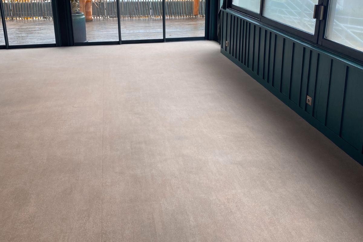 Moquette après nettoyage injection-extraction à Royan 17200 – rendu plus homogène